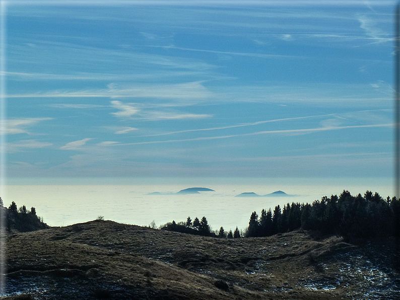 foto Salita al Col Serai e Cima Grappa